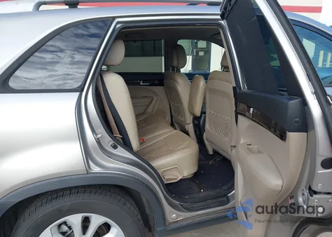 2014 Kia Sorento Ex V6 z USA, uszkodzony, nr VIN 5XYKU4A73EG534451